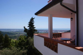 Large villa with sea-view close to Lucca and Pisa, Corsanico-Massarosa